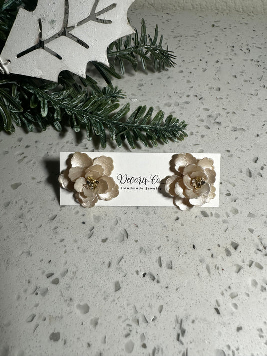 Ivory floral stud