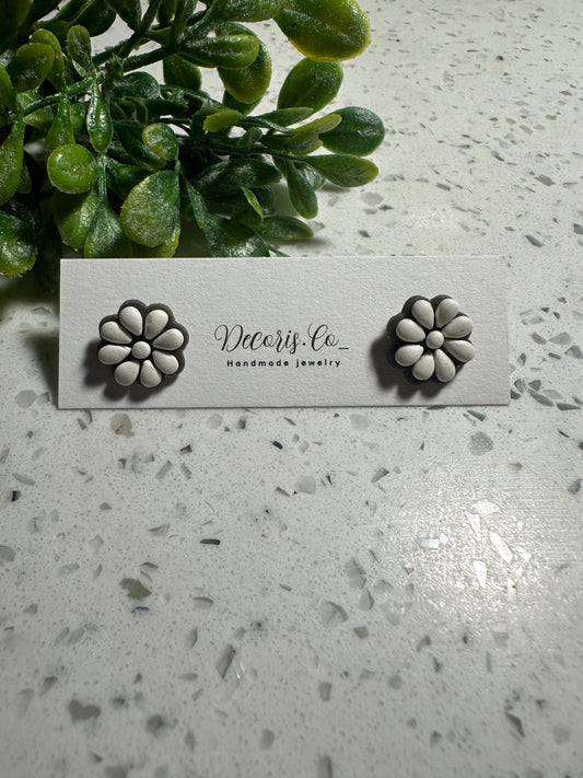 White flower stud